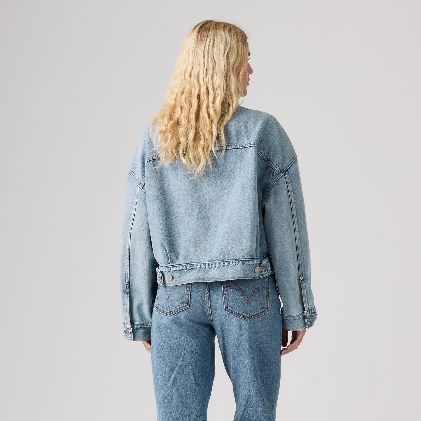 Levi's® Women's Loose Crop Trucker Jacket