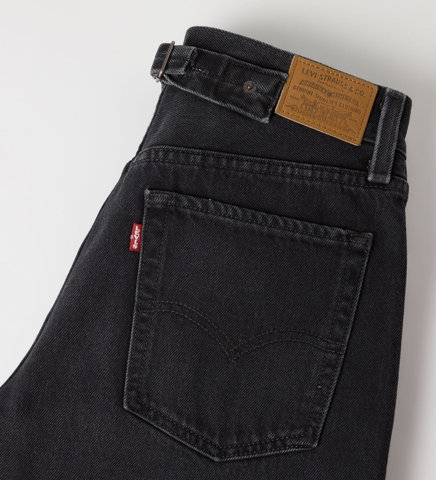 Main 7 - Levi's® Women's Loose Taper Jeans - 0083N0004