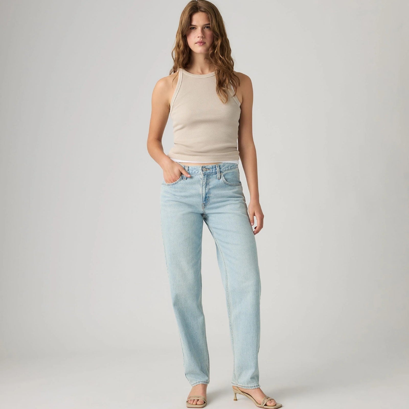 Main 4 - Levi's® Women's Loose Taper Jeans - 0083N0007