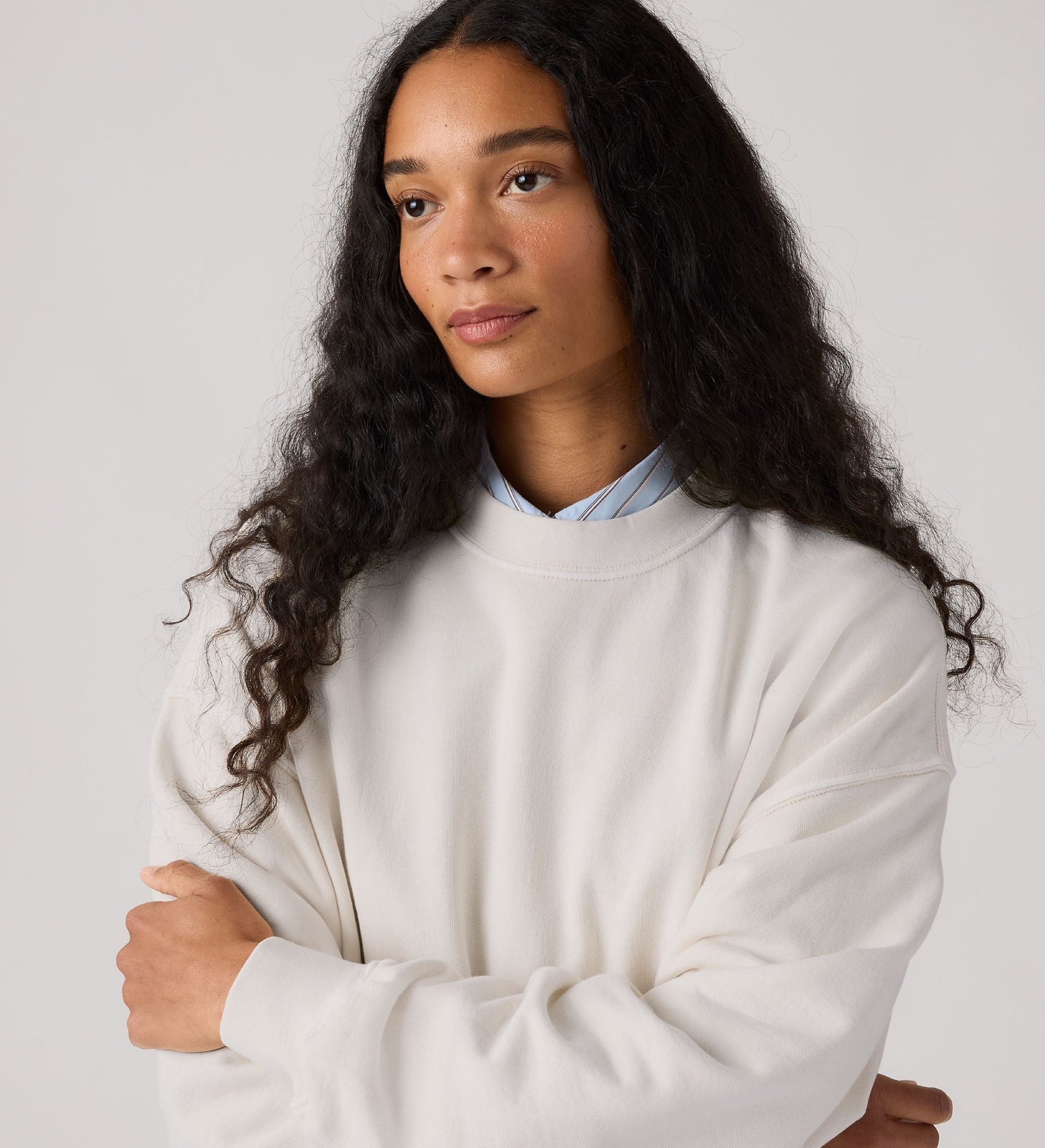 Main 4 - Levi's® Women's Vintage Boxy Sweatshirt - 006DW0007